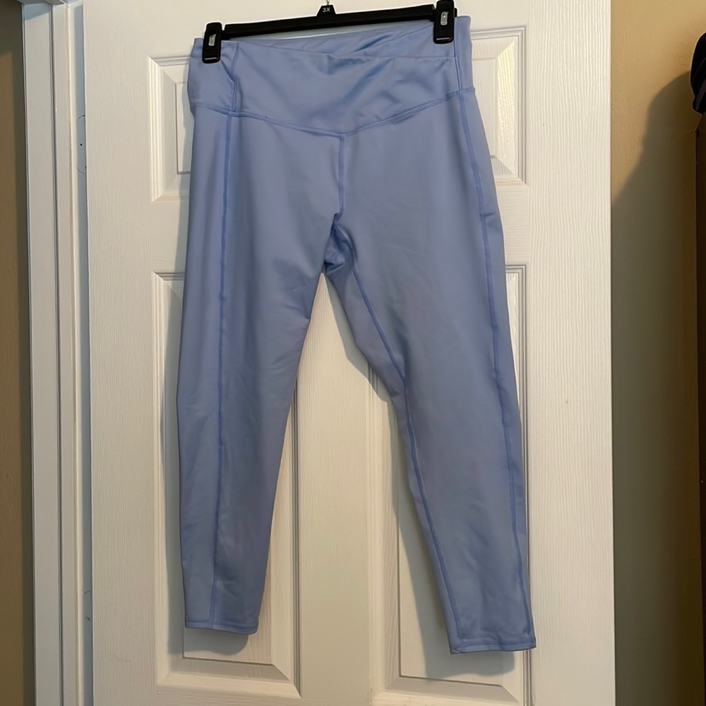 Z by Zella women’s baby blue capri leggings size large